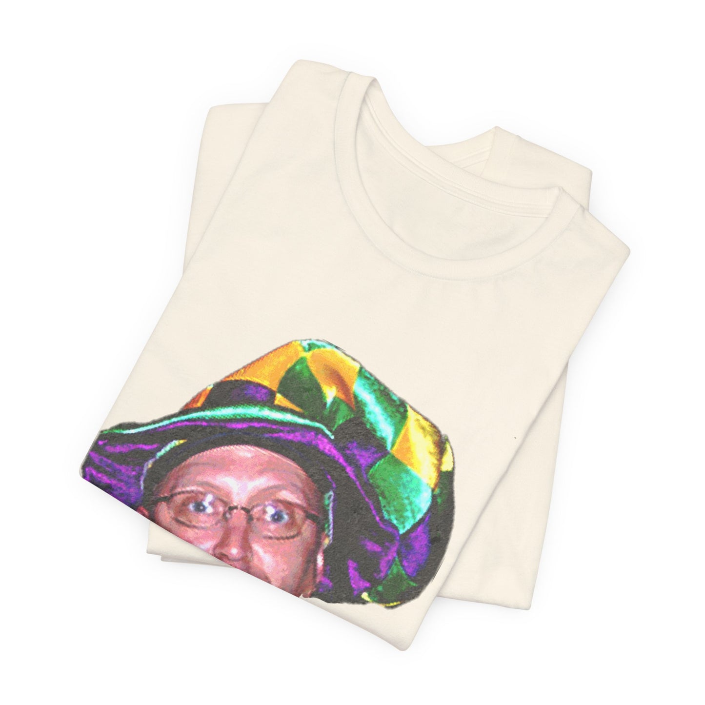 El Jugador T-Shirt — Funny Face Graphic Tee with Colorful Hat